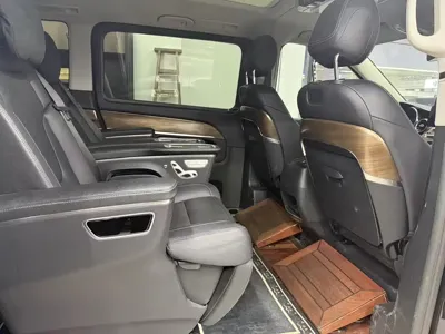 Mercedes-Benz V-Class 2021, 75000 км, за 35019.92 USD - фото 8