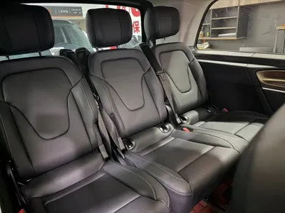 Mercedes-Benz V-Class 2021, 75000 км, за 35019.92 USD - фото 9