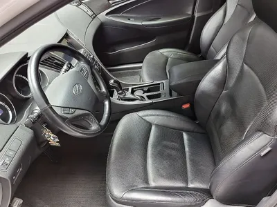 Hyundai Sonata 2014, 42794 км, за 4493.06 USD - фото 9