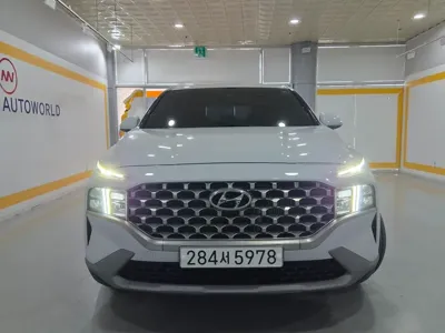 Hyundai Santafe 2022, 19223 км, за 15754.23 USD