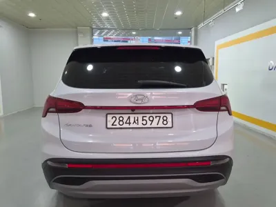 Hyundai Santafe 2022, 19223 км, за 15754.23 USD