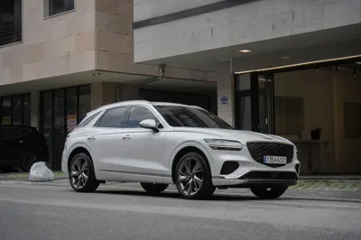 Genesis GV70 · 2025 год