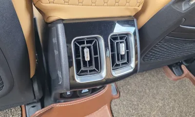 Kia Sorento 2023, 50242 км, за 19177.01 USD - фото 33