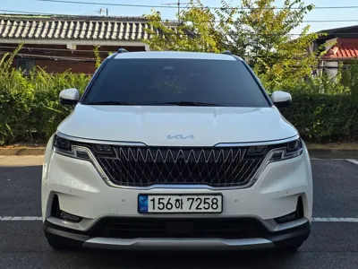 Kia Canival · 2023 год