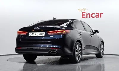 Kia K5 2016, 70618 км, за 7928.64 USD