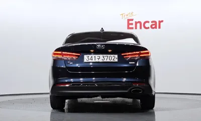 Kia K5 2016, 70618 км, за 7928.64 USD