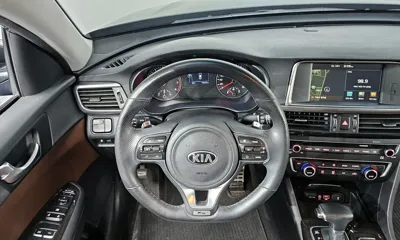 Kia K5 2016, 70618 км, за 7928.64 USD - фото 13