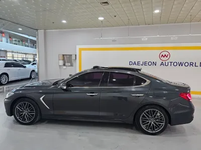 Genesis G70 2018, 178216 км, за 10093.11 USD