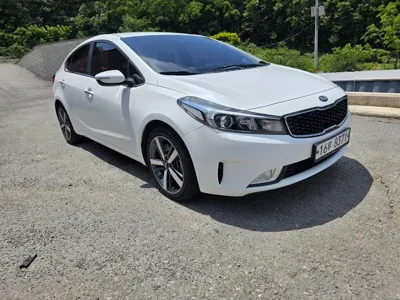 Kia K3 · 2017 год