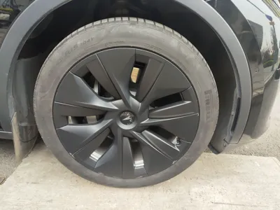 Tesla Model Y 2022, 57300 км, за 26841 USD - фото 8