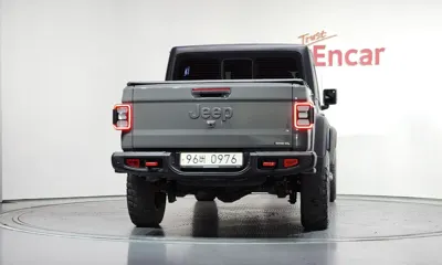 Jeep Gladiator 2021, 92225 км, за 23376.95 USD