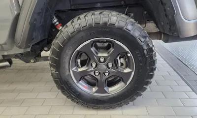 Jeep Gladiator 2021, 92225 км, за 23337.44 USD - фото 21