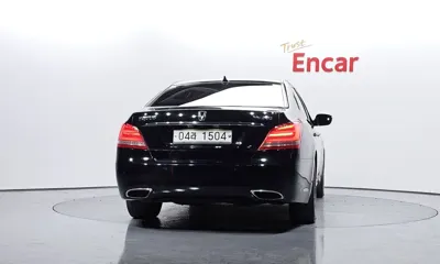 Hyundai Equus 2014, 133640 км, за 5144.23 USD