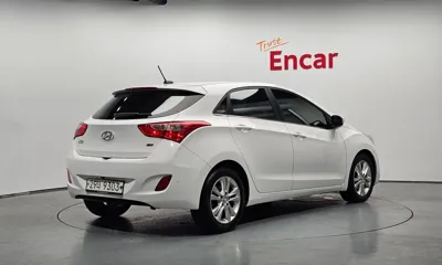Hyundai i30 2014, 70150 км, за 5251.41 USD