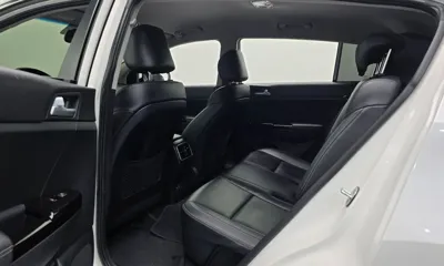 Kia Sportage 2018, 74946 км, за 8791.65 USD - фото 12