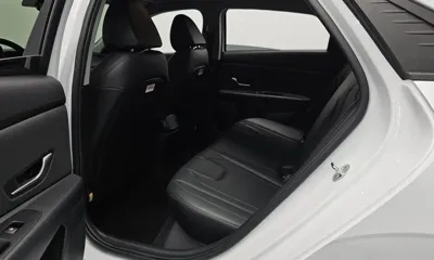 Hyundai Avante 2021, 57721 км, за 10944.63 USD - фото 11