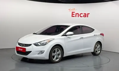 Hyundai Avante · 2012 год