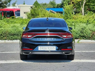 Hyundai Grandeur 2019, 176200 км, за 5842.2 USD