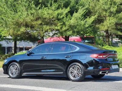 Hyundai Grandeur 2019, 176200 км, за 5842.2 USD