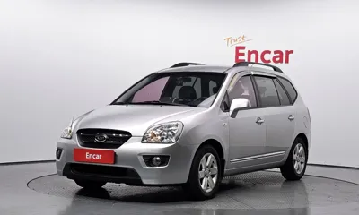 Kia Carens · 2009 год