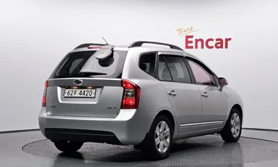 Kia Carens 2009, 48457 км, за 2947.35 USD