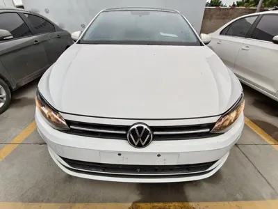 Volkswagen Polo 2023, 29500 км, за 8295.38 USD