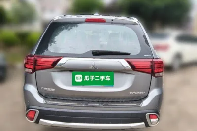 Mitsubishi Outlander 2018, 89500 км, за 9825 USD