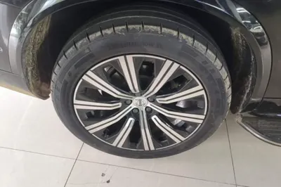 Volvo XC90 2020, 77000 км, за 37694 USD - фото 10