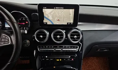 Mercedes-Benz GLC-Class 2018, 45237 км, за 19665.88 USD - фото 14