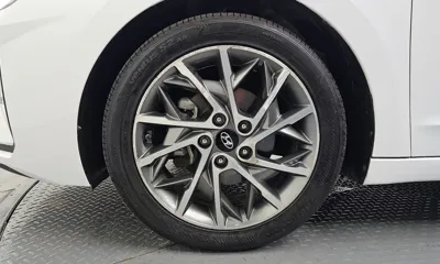 Hyundai Avante 2020, 81739 км, за 7864.96 USD