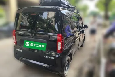 Wuling Zhiguang New Energy 2025, 24300 км, за 6997 USD - фото 6