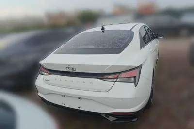 Hyundai Elantra 2022, 83200 км, за 8641 USD