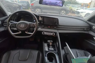 Hyundai Elantra 2022, 83200 км, за 8641 USD - фото 9