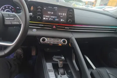 Hyundai Elantra 2022, 83200 км, за 8641 USD - фото 13