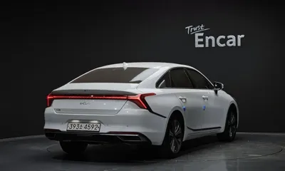 Kia K8 2023, 82719 км, за 12823.91 USD