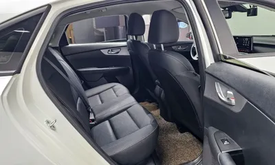 Kia K3 2022, 93817 км, за 8139.61 USD - фото 12