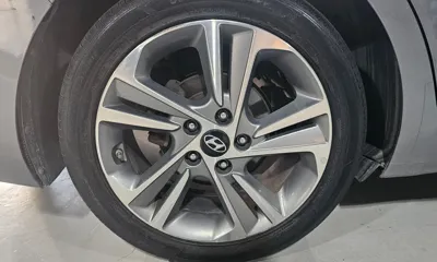 Hyundai Avante 2017, 122336 км, за 5279.15 USD