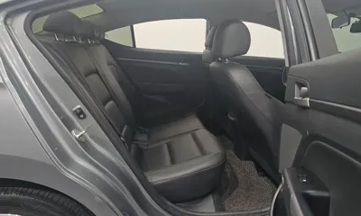 Hyundai Avante 2017, 122336 км, за 5244.85 USD - фото 12