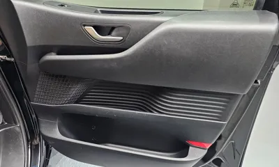 Hyundai Staria 2022, 115924 км, за 13876.23 USD - фото 24
