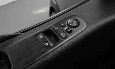 Hyundai Staria 2022, 115924 км, за 13876.23 USD - фото 29