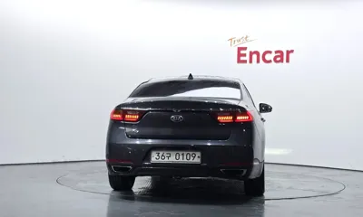 Kia K7 2017, 159494 км, за 5939.87 USD