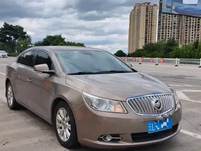 Buick LaCrosse 2011, 130000 км, за 2036.17 USD