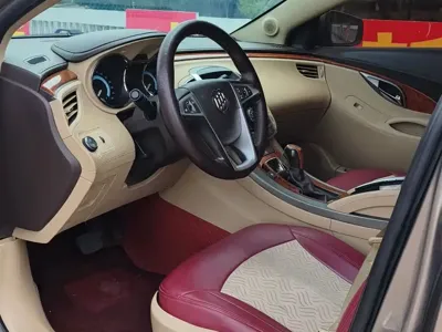 Buick LaCrosse 2011, 130000 км, за 2036.17 USD