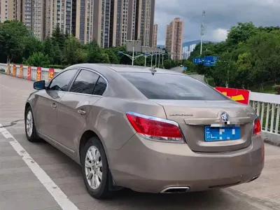 Buick LaCrosse 2011, 130000 км, за 2036.17 USD - фото 7