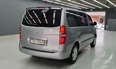 Hyundai Starex 2015, 80300 км, за 7800.82 USD
