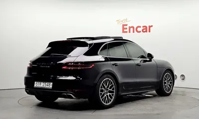 Porsche Macan 2015, 203535 км, за 16214.1 USD