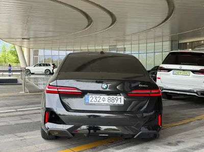 BMW 5-Series 2026, 5000 км, за 51355.37 USD