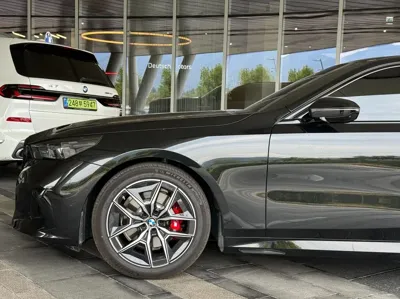 BMW 5-Series 2026, 5000 км, за 51355.37 USD