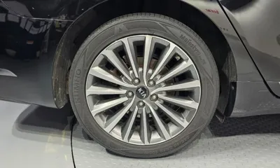Kia K7 2019, 124934 км, за 8796.11 USD