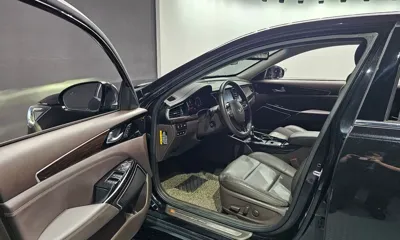 Kia K7 2019, 124934 км, за 8796.11 USD - фото 10